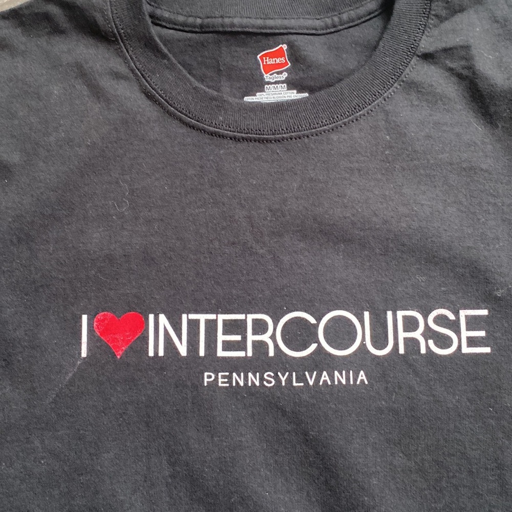 Hanes Tee Shirt - Picture 2 of 4